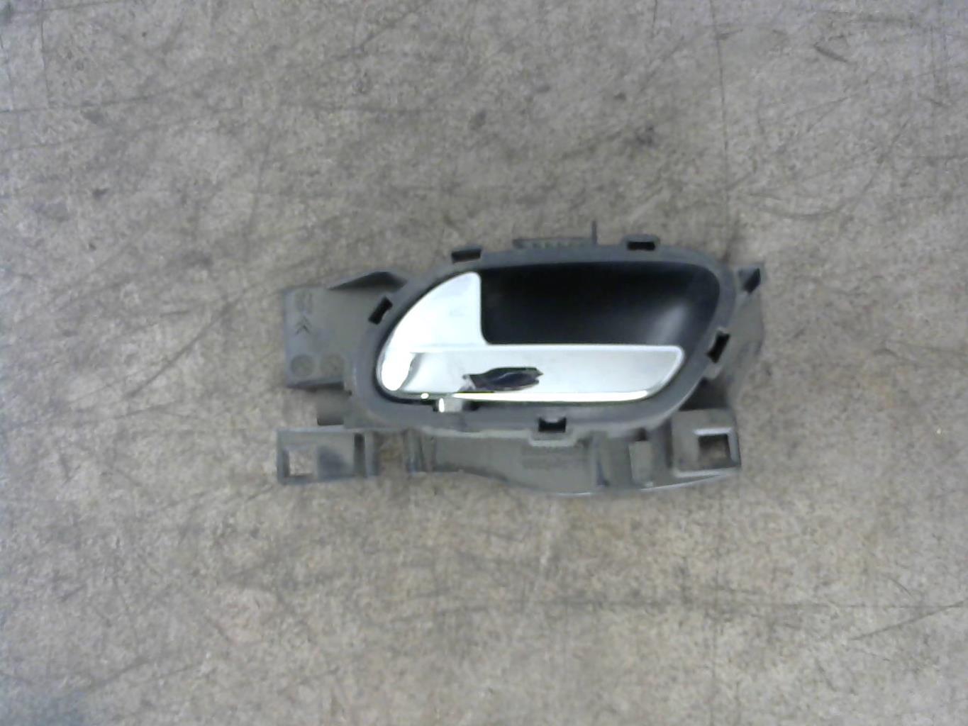 Maniglia interna posteriore sinistra PEUGEOT 3008 1 PHASE 1 Diésel - 1