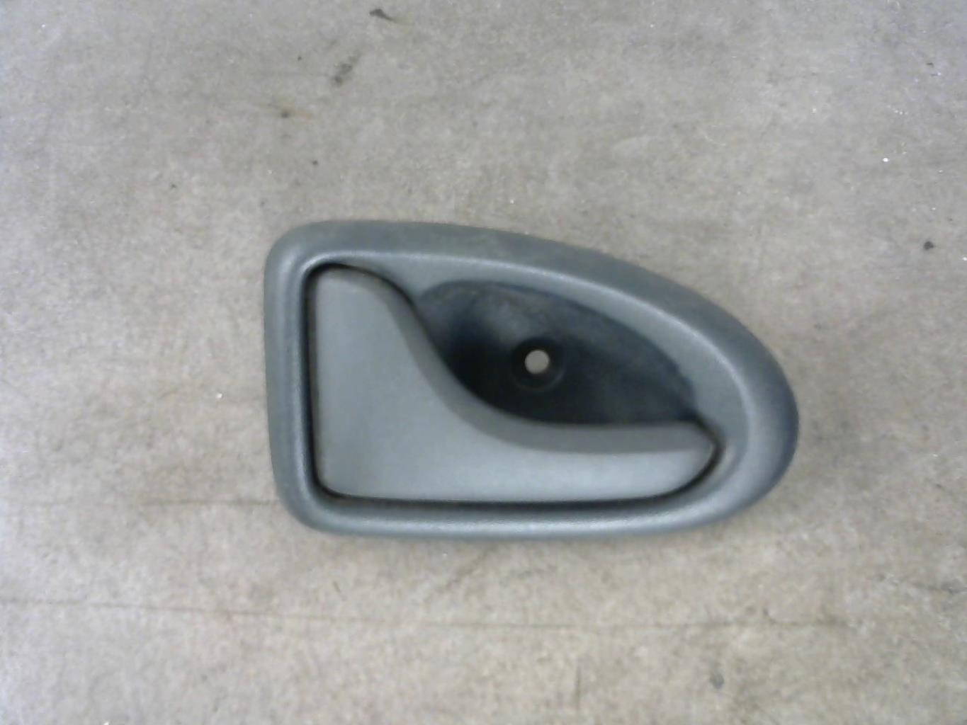 Maniglia interna posteriore sinistra RENAULT MEGANE 1 PHASE 1 Gasolina - 1