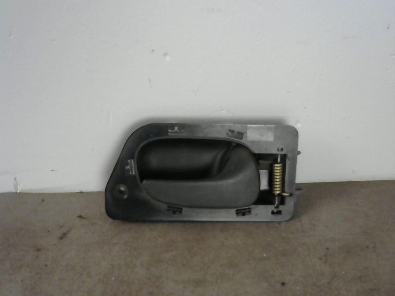 Maniglia interna anteriore destra RENAULT LAGUNA 1 PHASE 1 Gasolina - 1