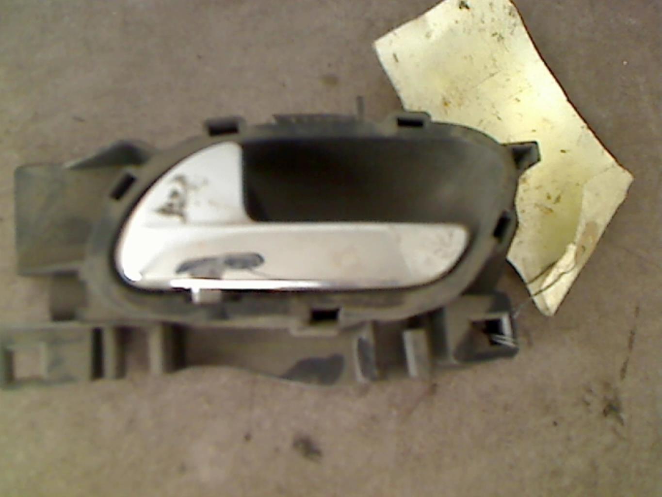 Maniglia interna anteriore sinistra PEUGEOT 207 PHASE 1 Diésel - 1