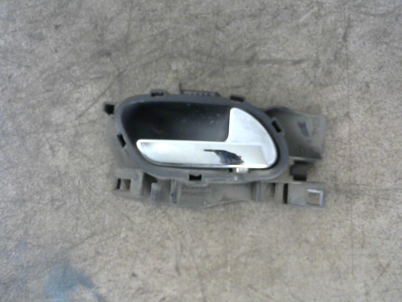 Maniglia interna anteriore destra PEUGEOT 3008 1 PHASE 1 Diésel - 1