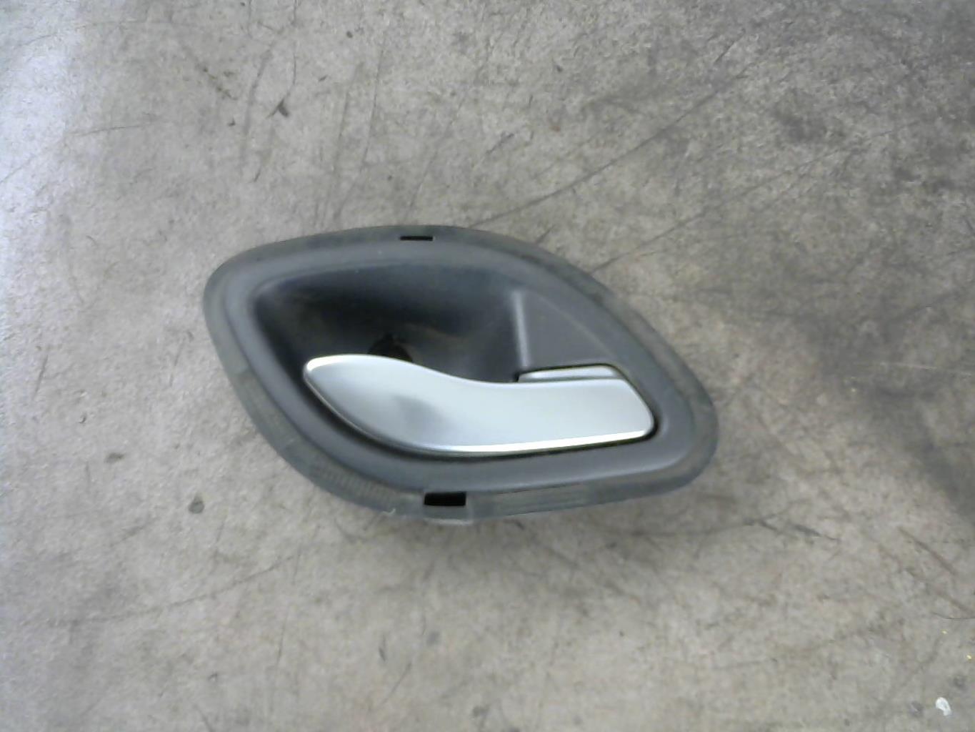 Maniglia interna posteriore destra RENAULT LAGUNA 2 PHASE 1 Diésel - 1