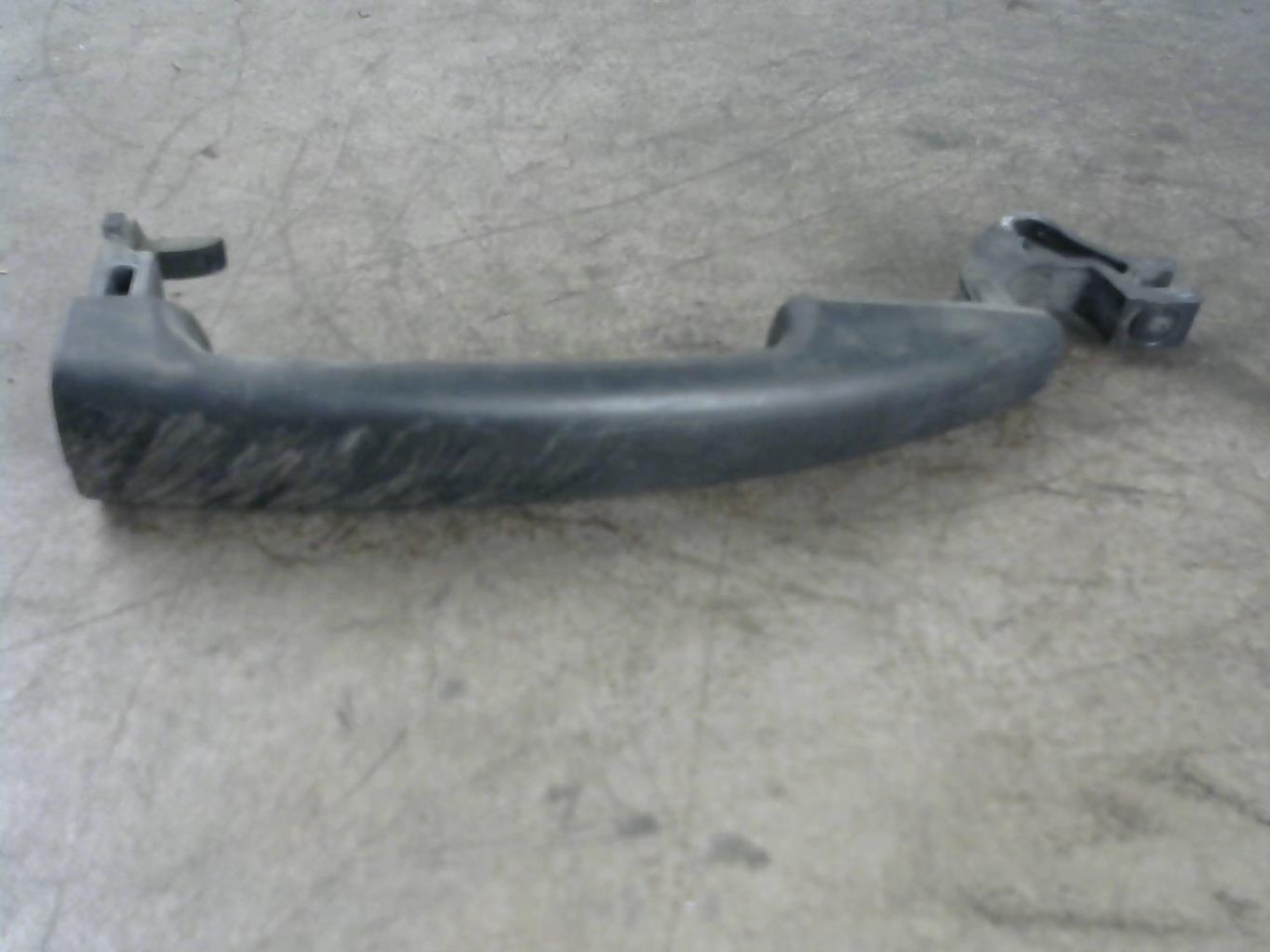 Maniglia portiera posteriore sinistra CITROEN C4 1 PHASE 1 Diésel - 1