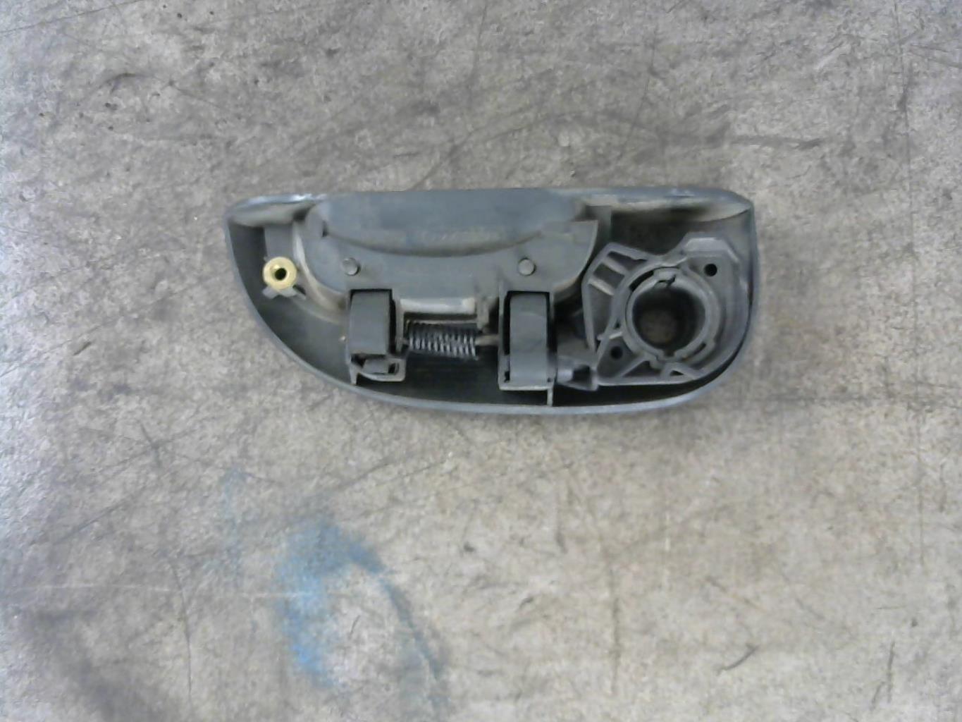 Maniglia portiera anteriore sinistra RENAULT KANGOO 1 PHASE 1 Diésel - 1