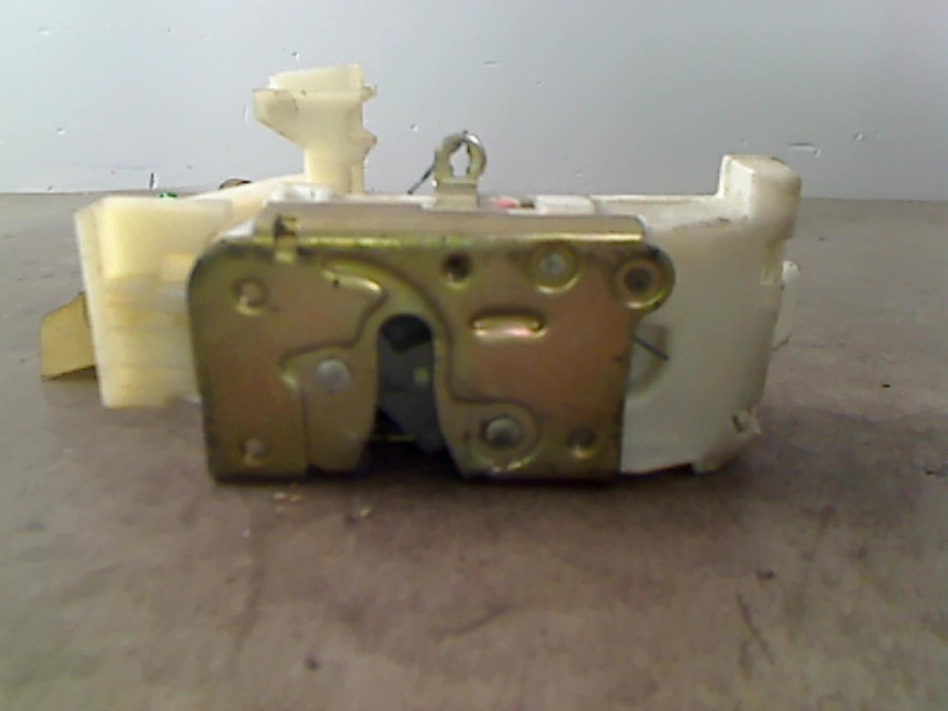 Serratura posteriore destra FORD MONDEO 2 Gasolina - 1