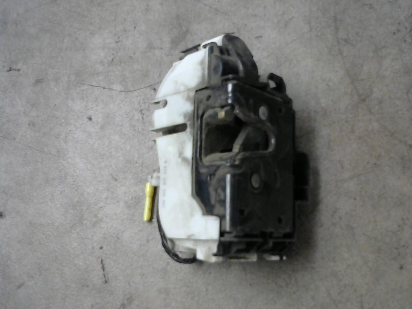 Serratura anteriore destra VOLKSWAGEN POLO 3 PHASE 2 Diésel - 1