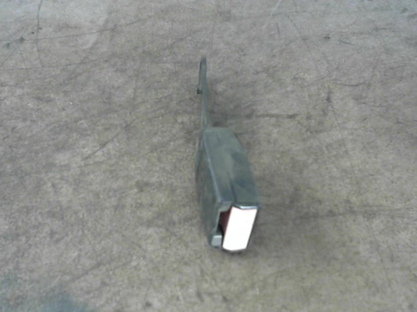 Aggancio cintura sicurezza anteriore destro PEUGEOT 206 PHASE 1 Diésel - 1