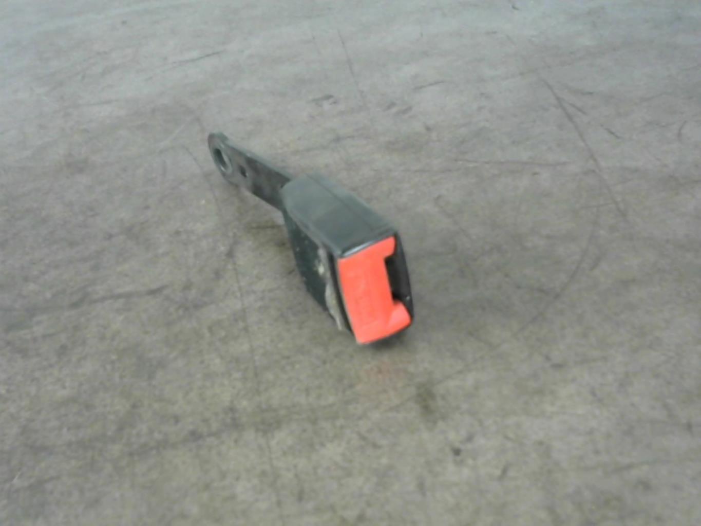 Aggancio cintura sicurezza anteriore destro PEUGEOT 206 PHASE 1 Gasolina - 1