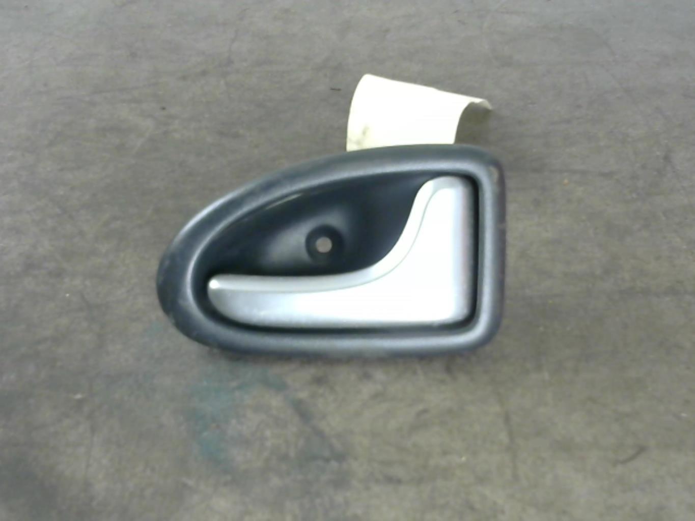 Maniglia interna posteriore destra RENAULT CLIO 2 PHASE 2 Gasolina - 1