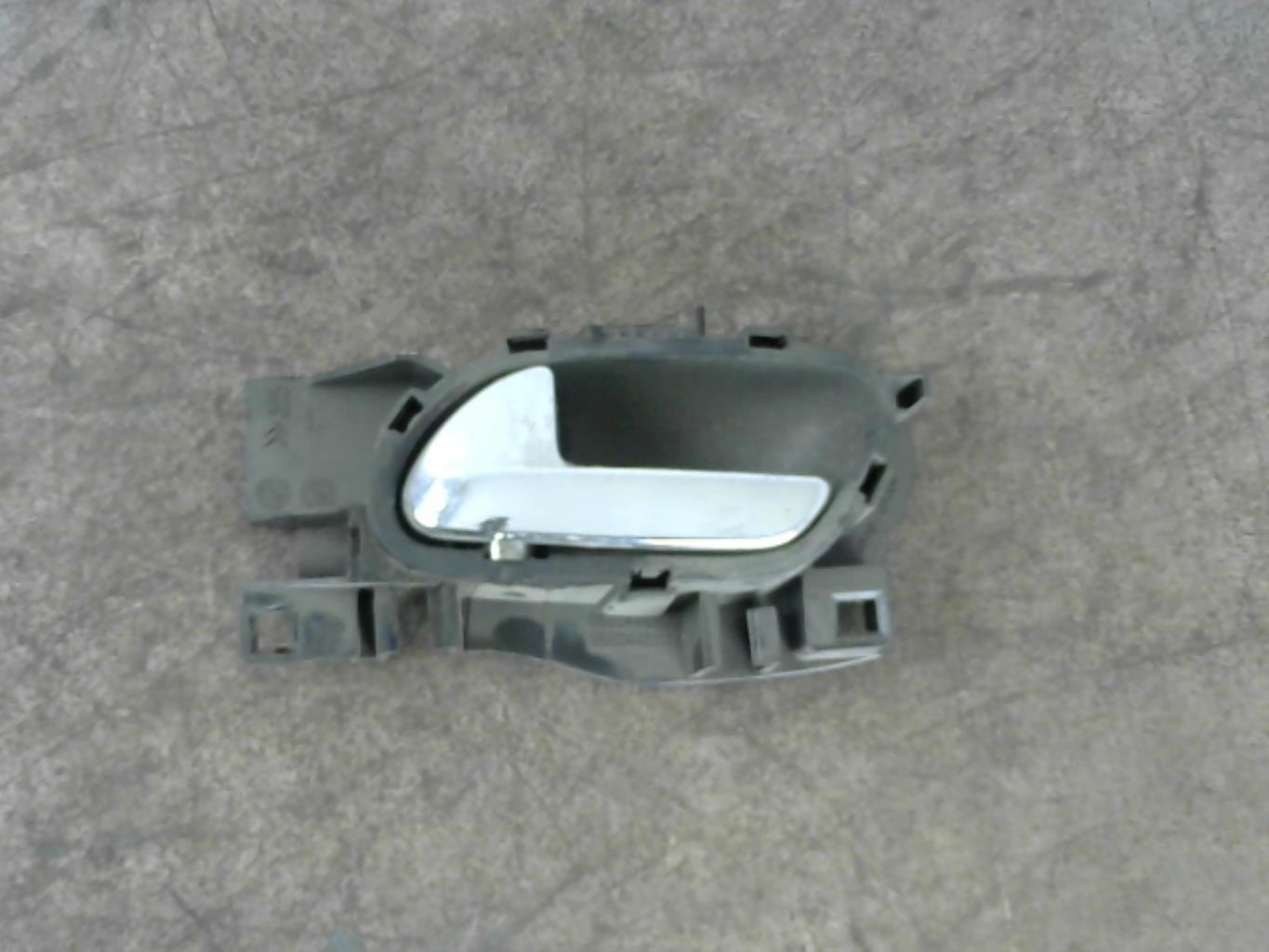 Maniglia interna anteriore sinistra PEUGEOT 3008 1 PHASE 1 Diésel - 1