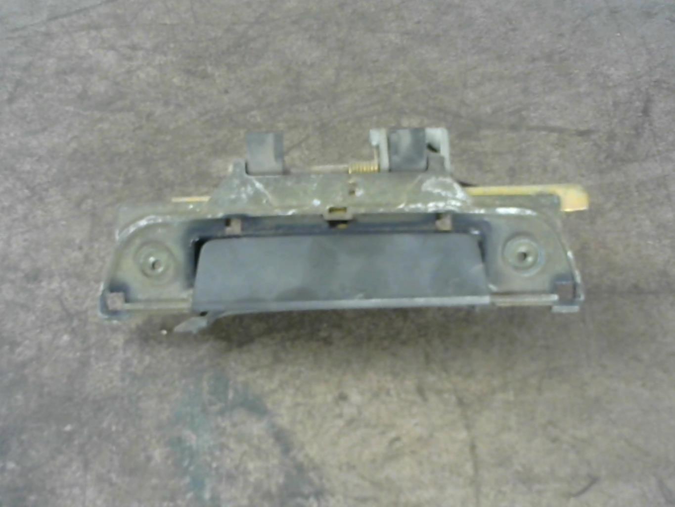 Maniglia portiera posteriore sinistra BMW SERIE 5 E34 Diésel - 1