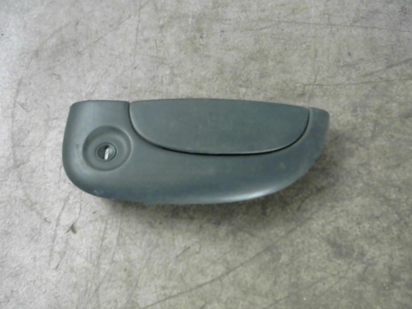 Maniglia portiera anteriore sinistra RENAULT KANGOO 1 PHASE 2 Diésel - 1