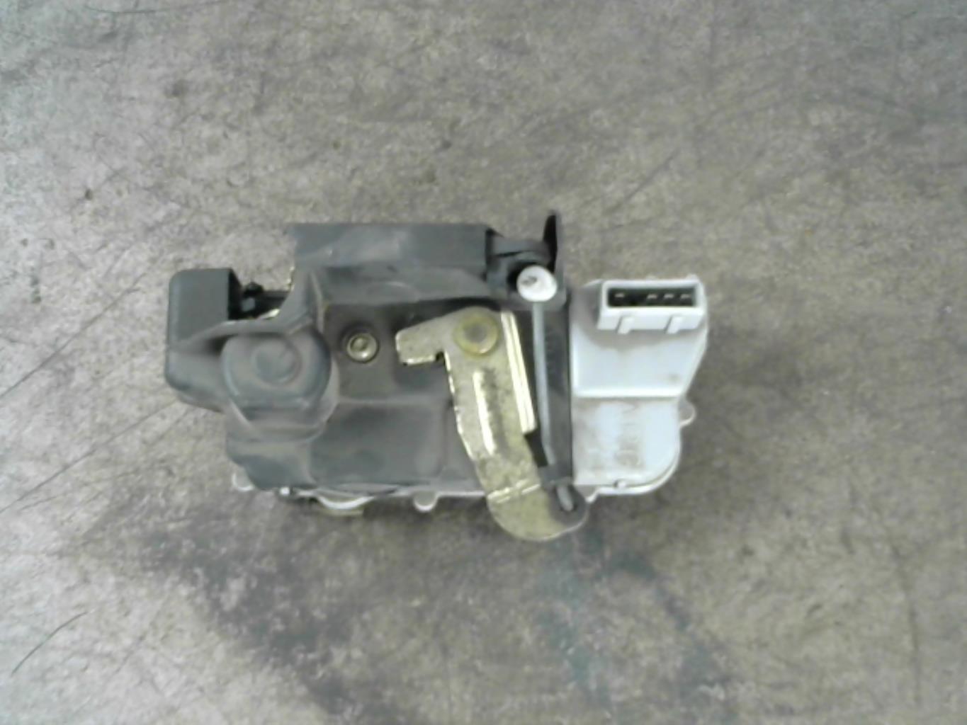 Serratura posteriore sinistra PEUGEOT 406 PHASE 1 Diésel - 1