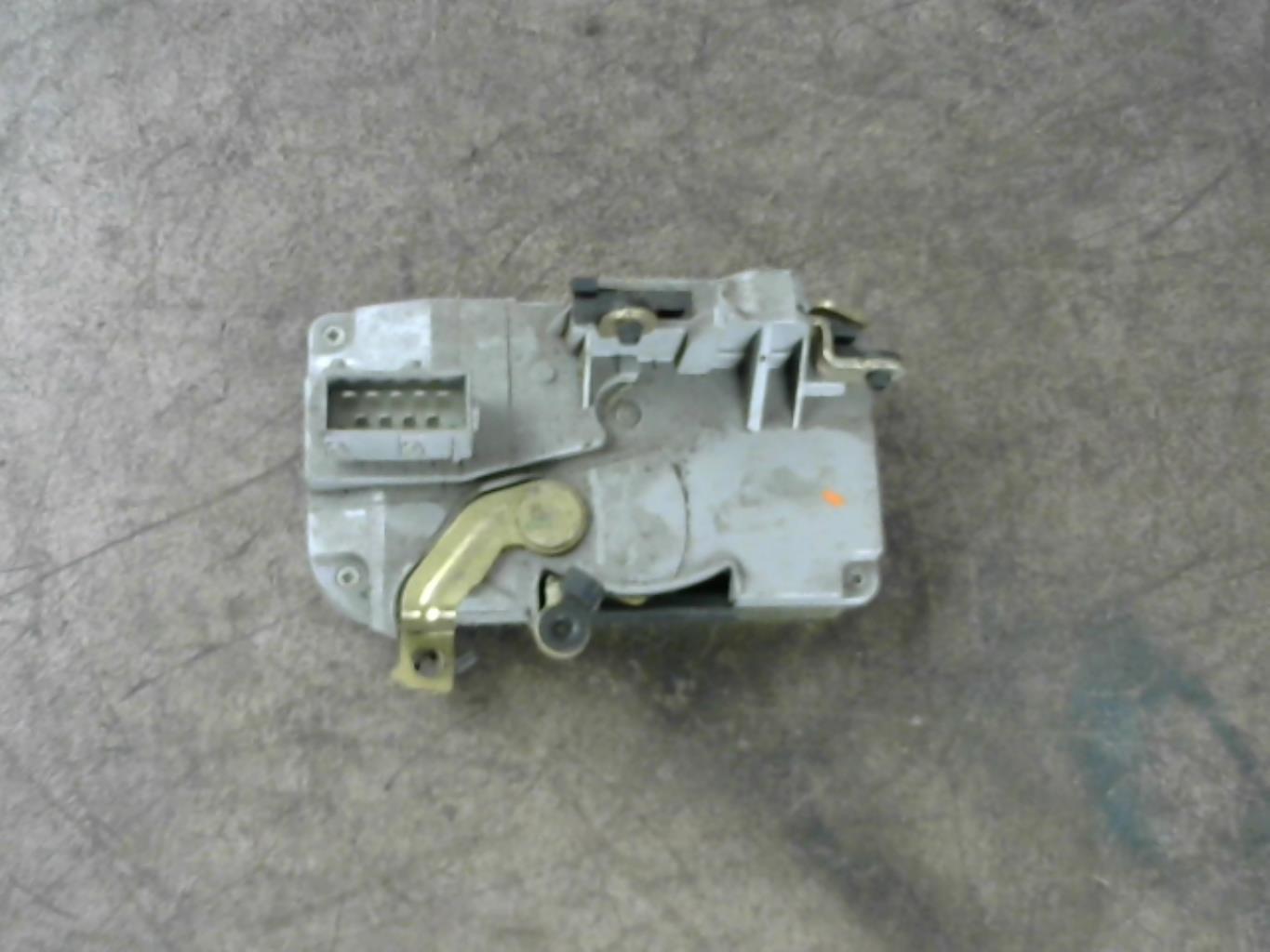 Serratura anteriore destra PEUGEOT 406 PHASE 1 Diésel - 1