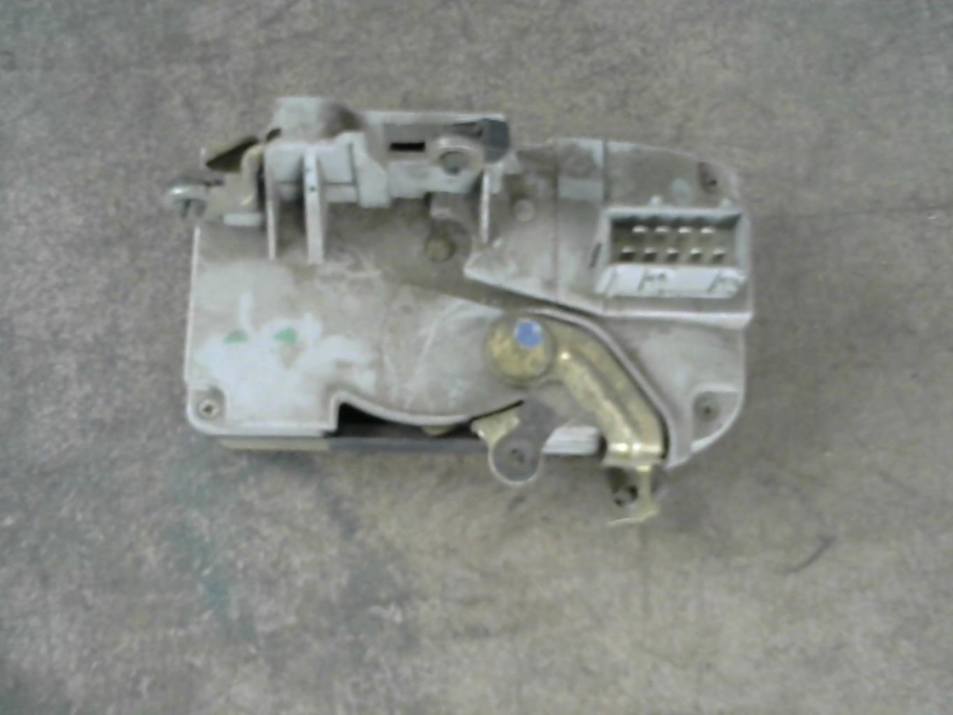 Serratura anteriore sinistra PEUGEOT 406 PHASE 1 Diésel - 1