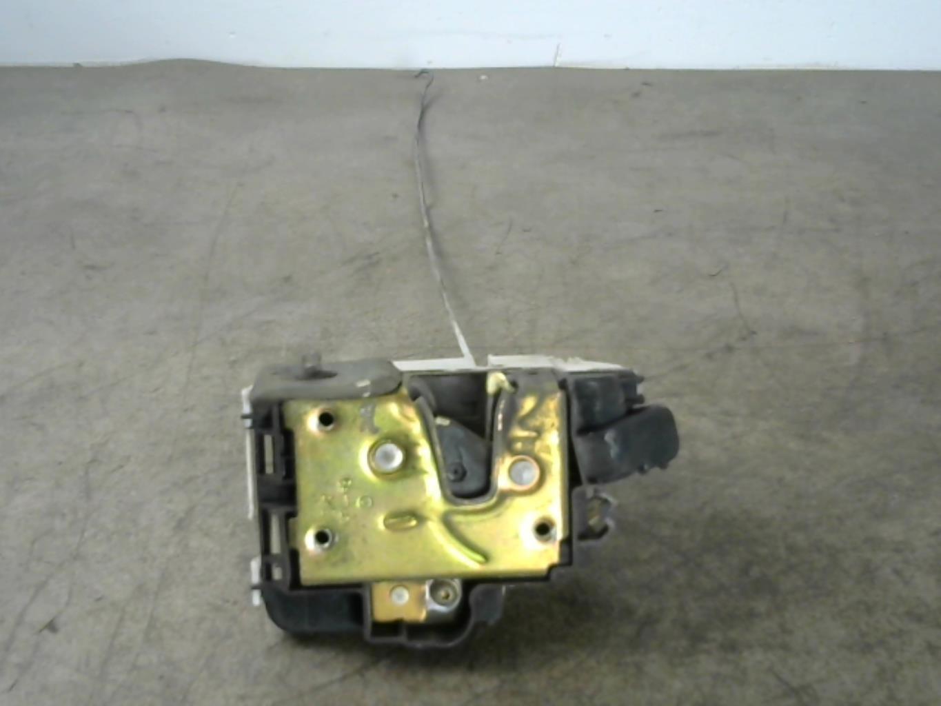 Serratura posteriore destra VOLKSWAGEN POLO 3 PHASE 1 Gasolina - 1
