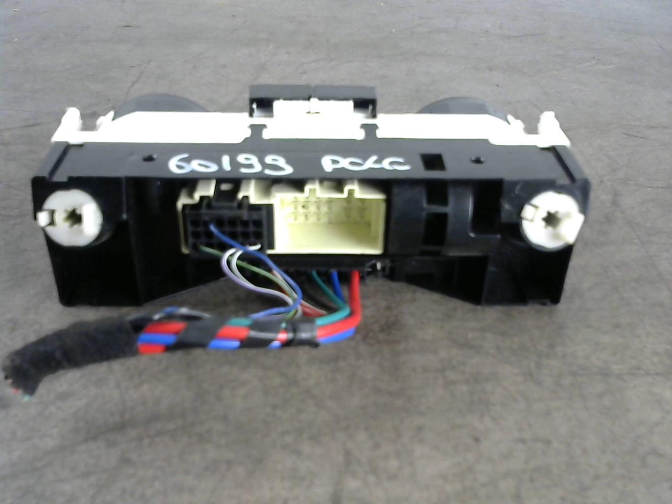 Commande chauffage VOLKSWAGEN POLO 5 PHASE 1 Diesel - 1