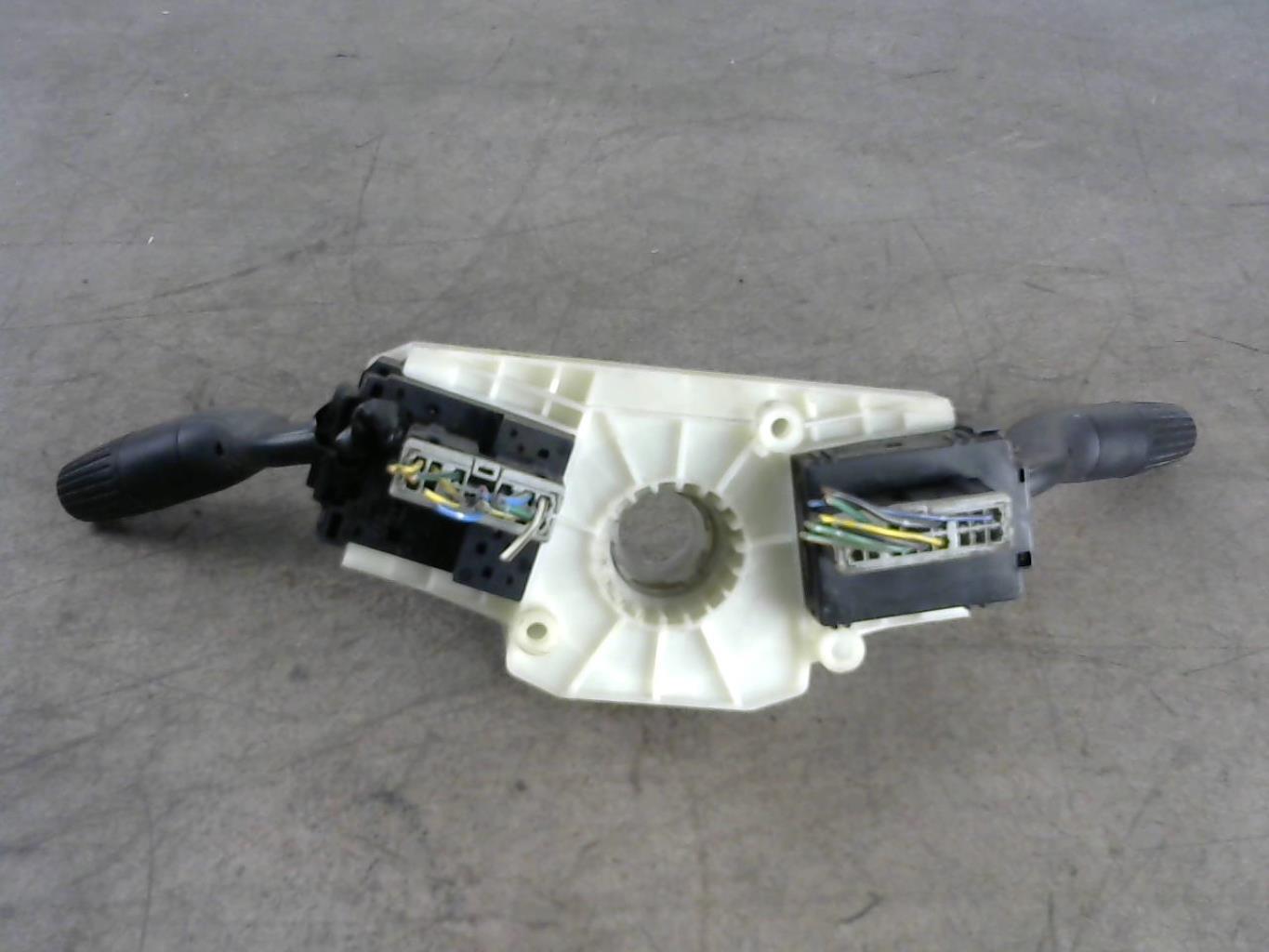 Commodo HONDA HR-V 1 PHASE 1 Essence - 1