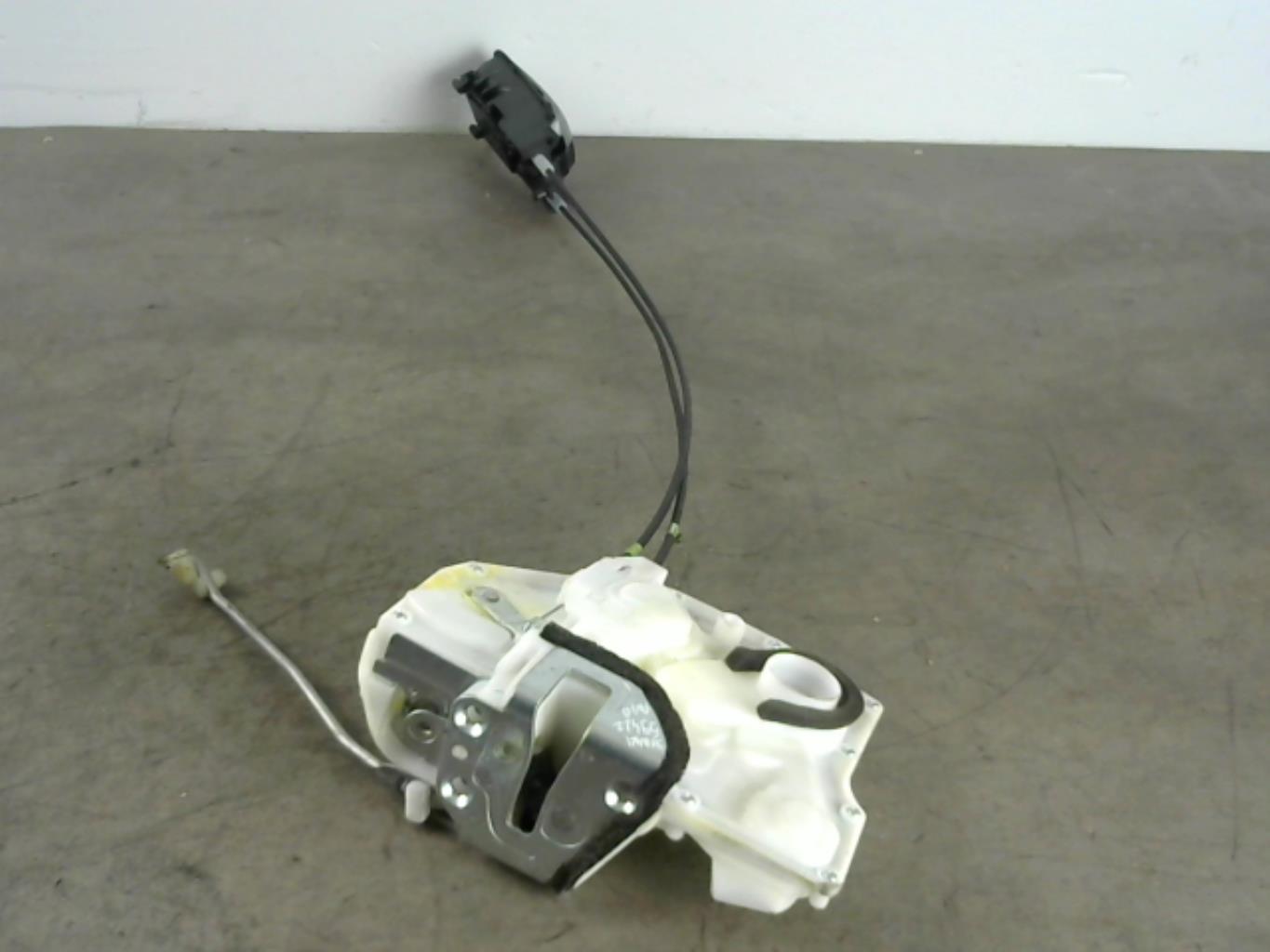 Serrure avant droit SUZUKI SPLASH Essence - 1