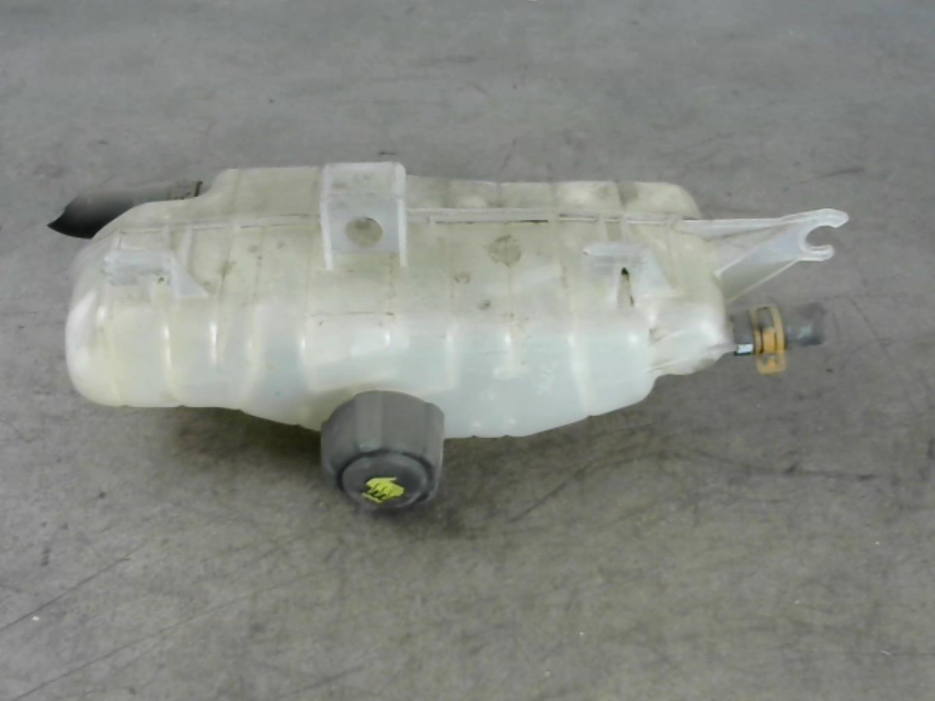 Vase d'expansion RENAULT CLIO 3 PHASE 1 Diesel - 1