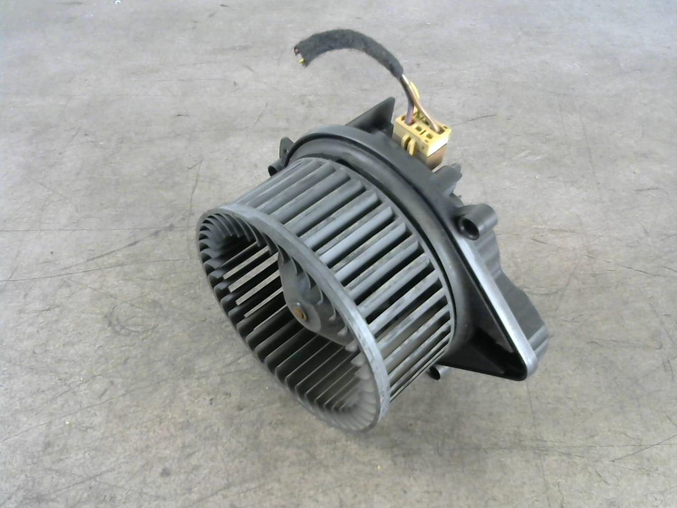 Ventilateur chauffage AUDI A4 2 CABRIO PHASE 1 Diesel - 1