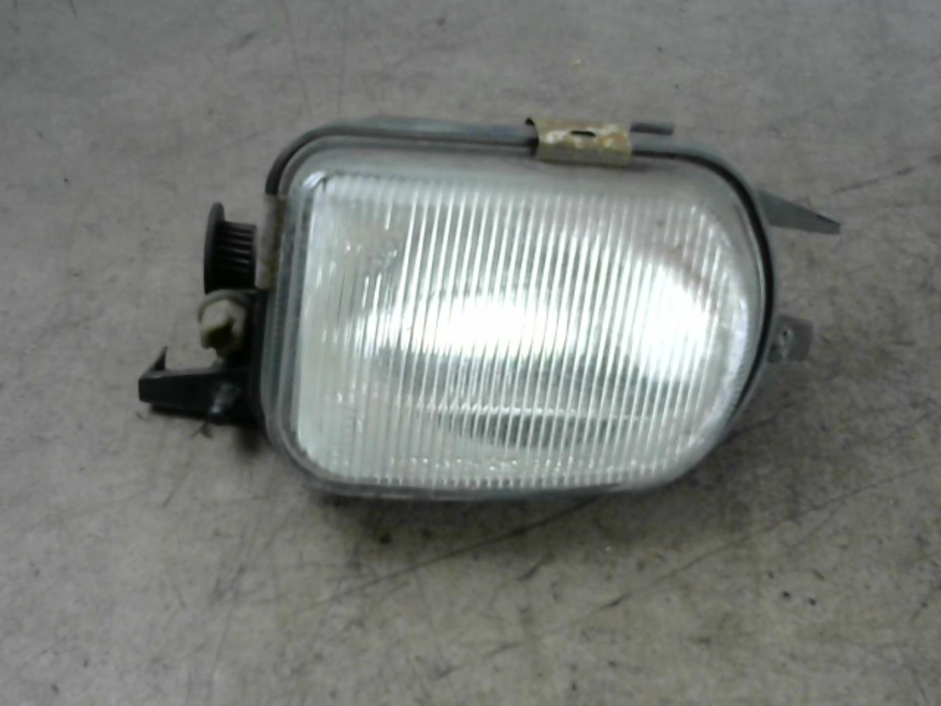 Fendinebbia destro (luci) CHRYSLER PT CRUISER PHASE 2 BREAK Diésel - 1