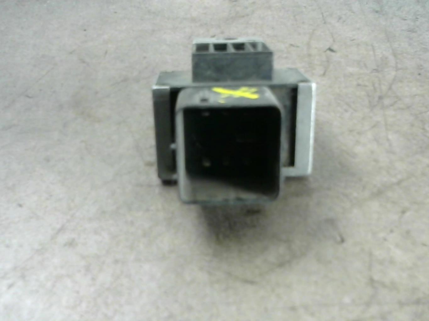 Boitier de prechauffage PEUGEOT 206 PHASE 1 Diesel - 1