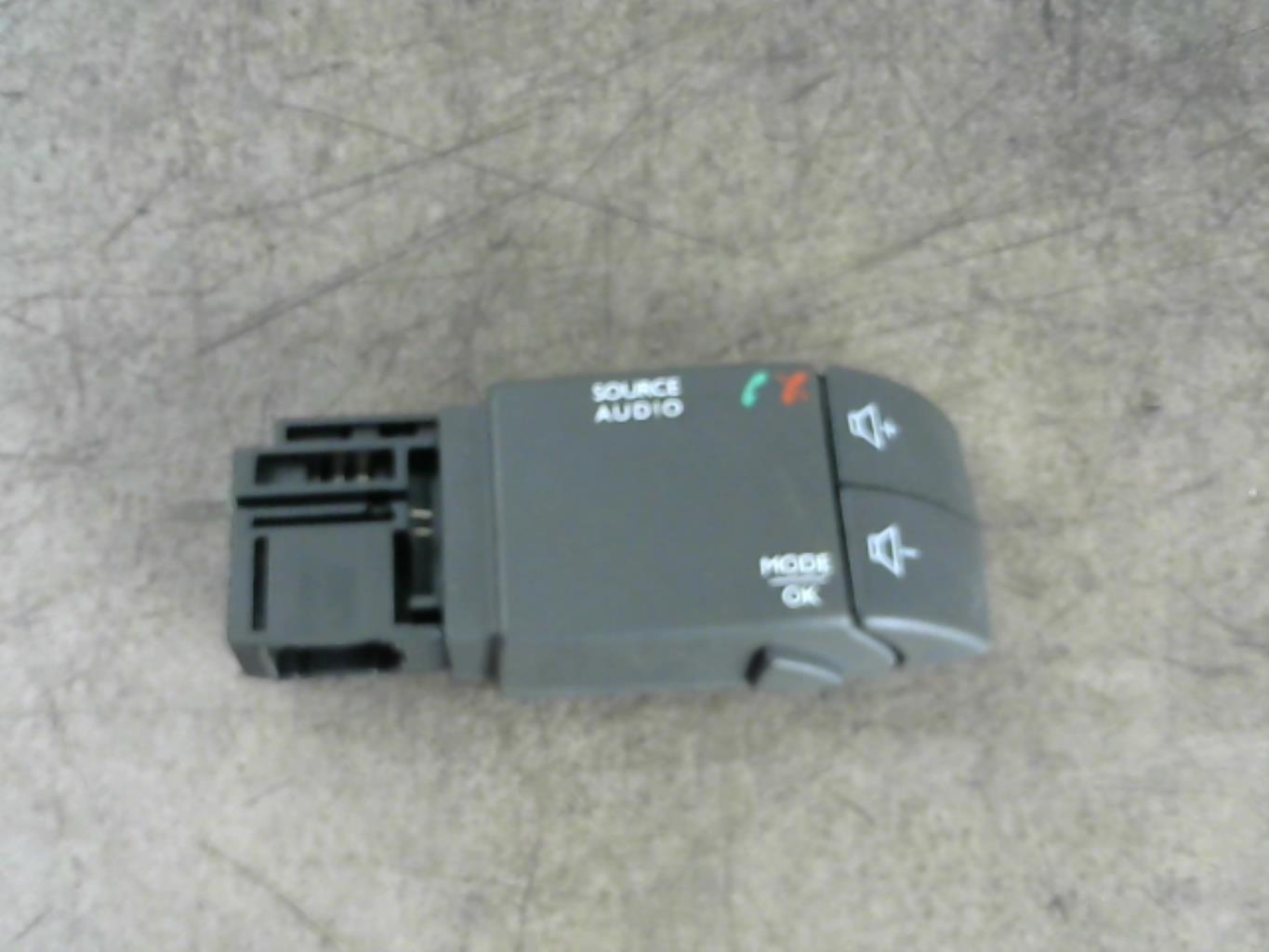 Botón/Interruptor RENAULT CAPTUR 1 PHASE 2 Gasolina - 1