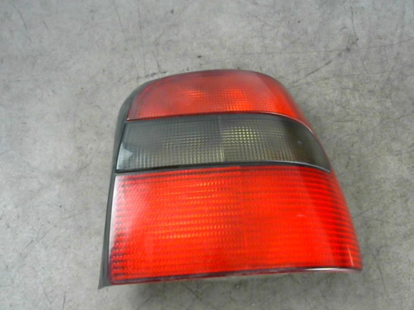 Fanale posteriore principale destro (luci) SKODA FELICIA PHASE 1 BREAK Gasolina - 1