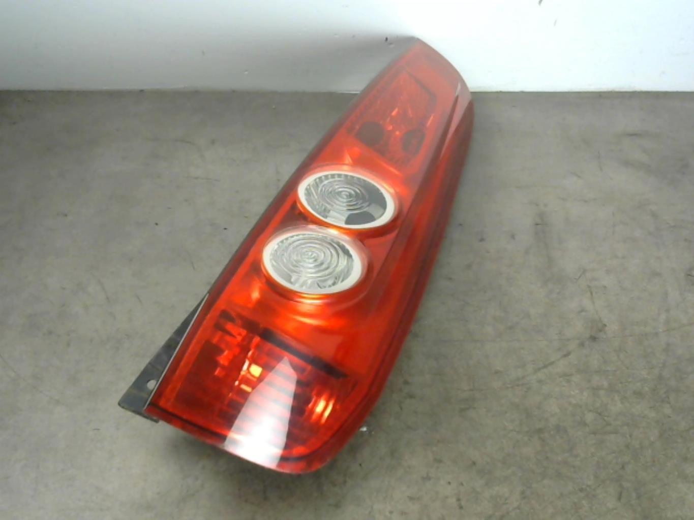 Fanale posteriore principale destro (luci) FORD FIESTA 5 PHASE 2 Gasolina - 1
