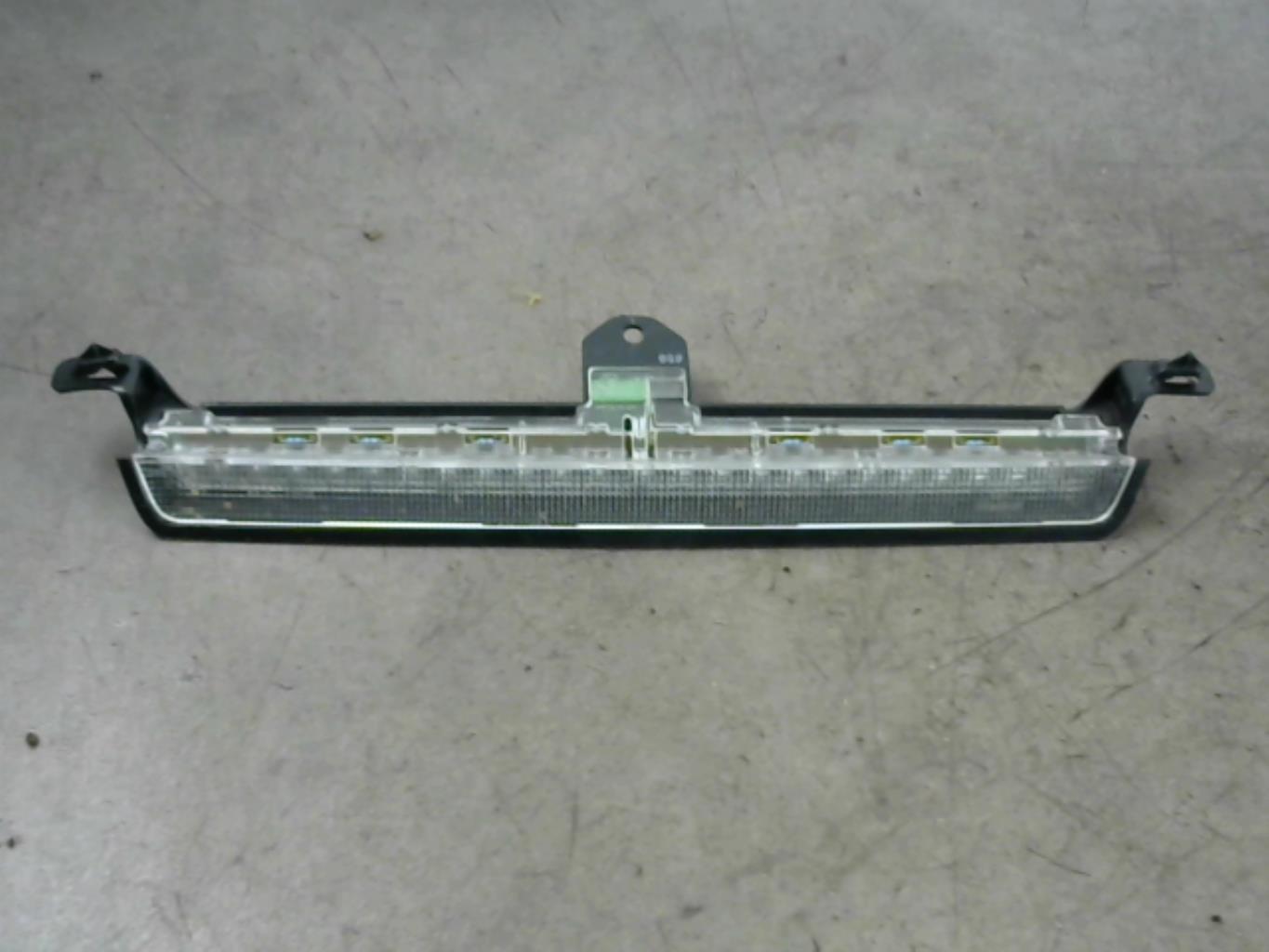 Feu arriere stop central VOLVO V 70 1 PHASE 2 BREAK  - 1
