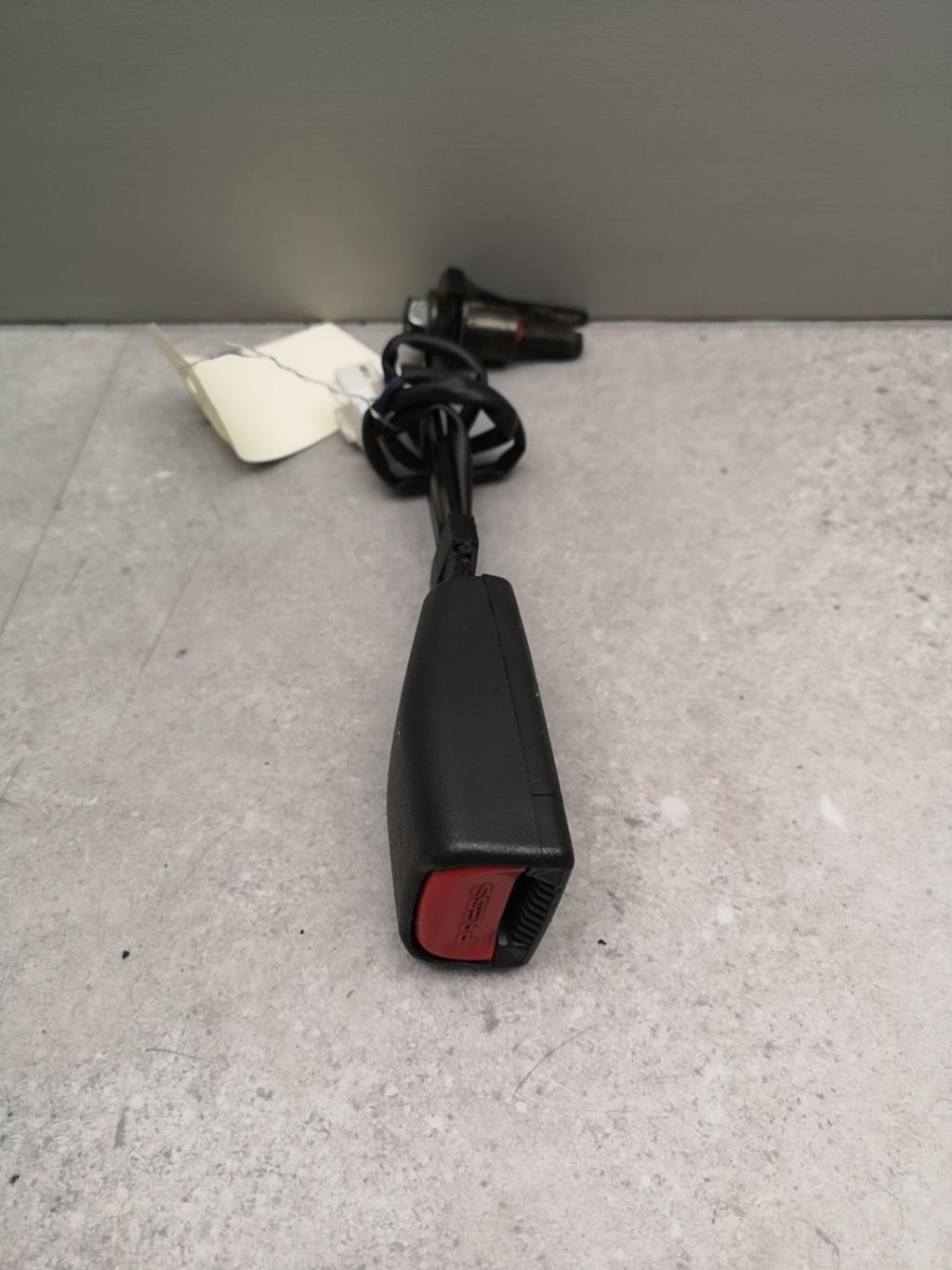 Attache ceinture avant gauche SSANGYONG KYRON Diesel - 1