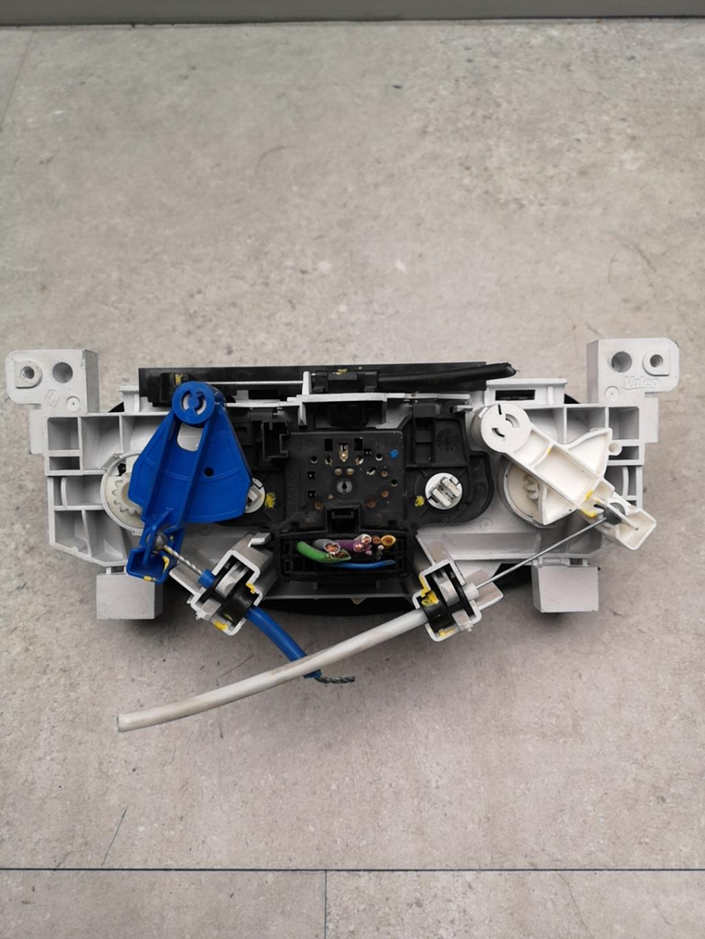Commande chauffage DACIA SANDERO  - 1