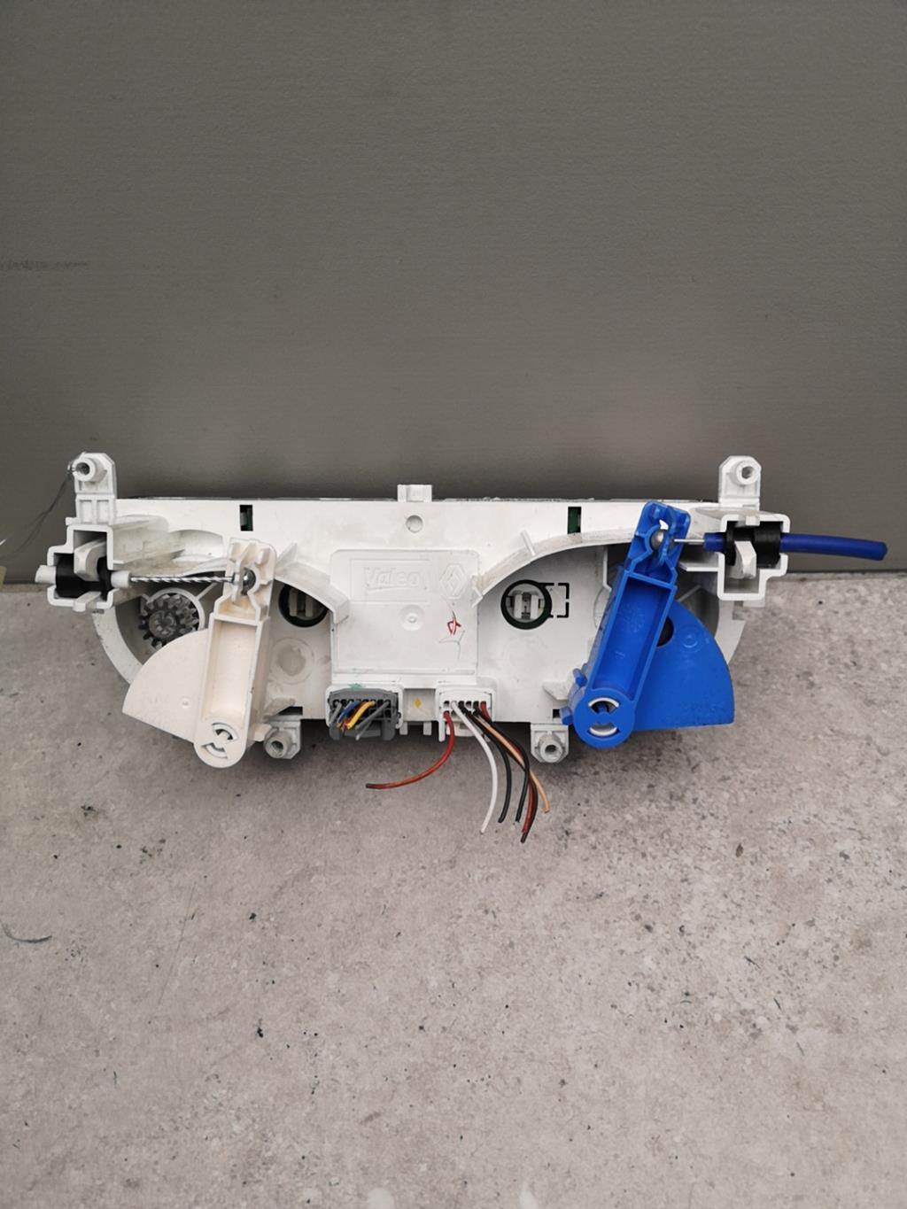 Commande chauffage RENAULT CLIO 4 PHASE 1 BREAK  - 1