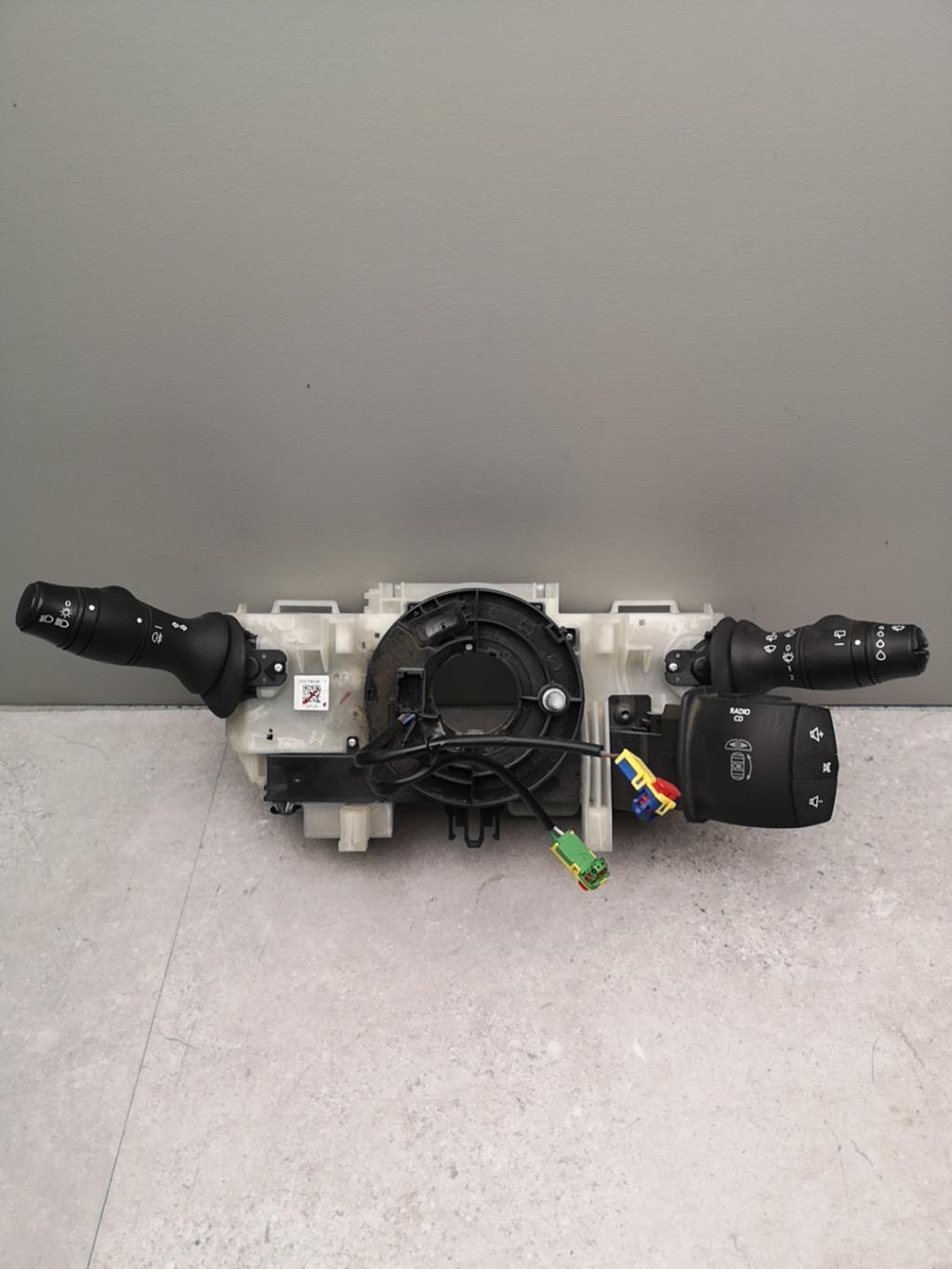 Commodo RENAULT MEGANE 3 PHASE 1 Diesel - 1