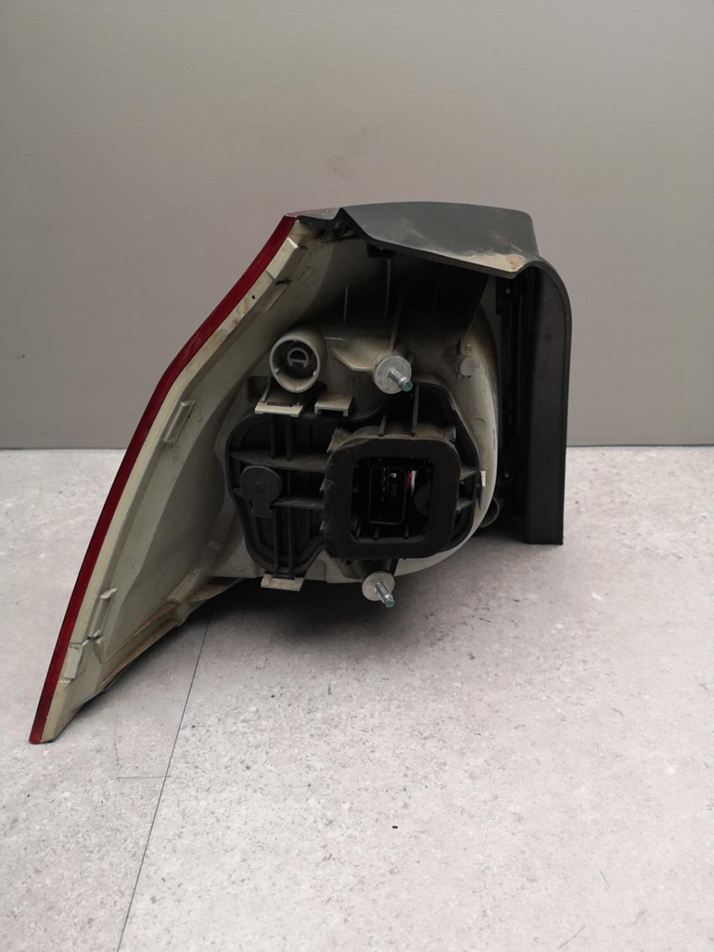 Fanale posteriore principale destro (luci) VOLKSWAGEN GOLF 5 Diésel - 1