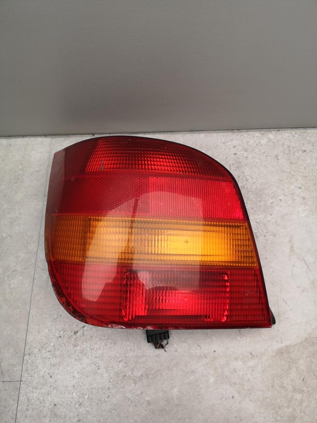 Fanale posteriore principale sinistro (luci) FORD FIESTA 3 PHASE 2 Gasolina - 1