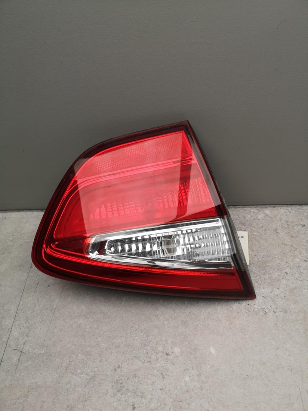 Gruppo ottico posteriore secondario sinistro (luci) KIA RIO 3 PHASE 1 Gasolina - 1