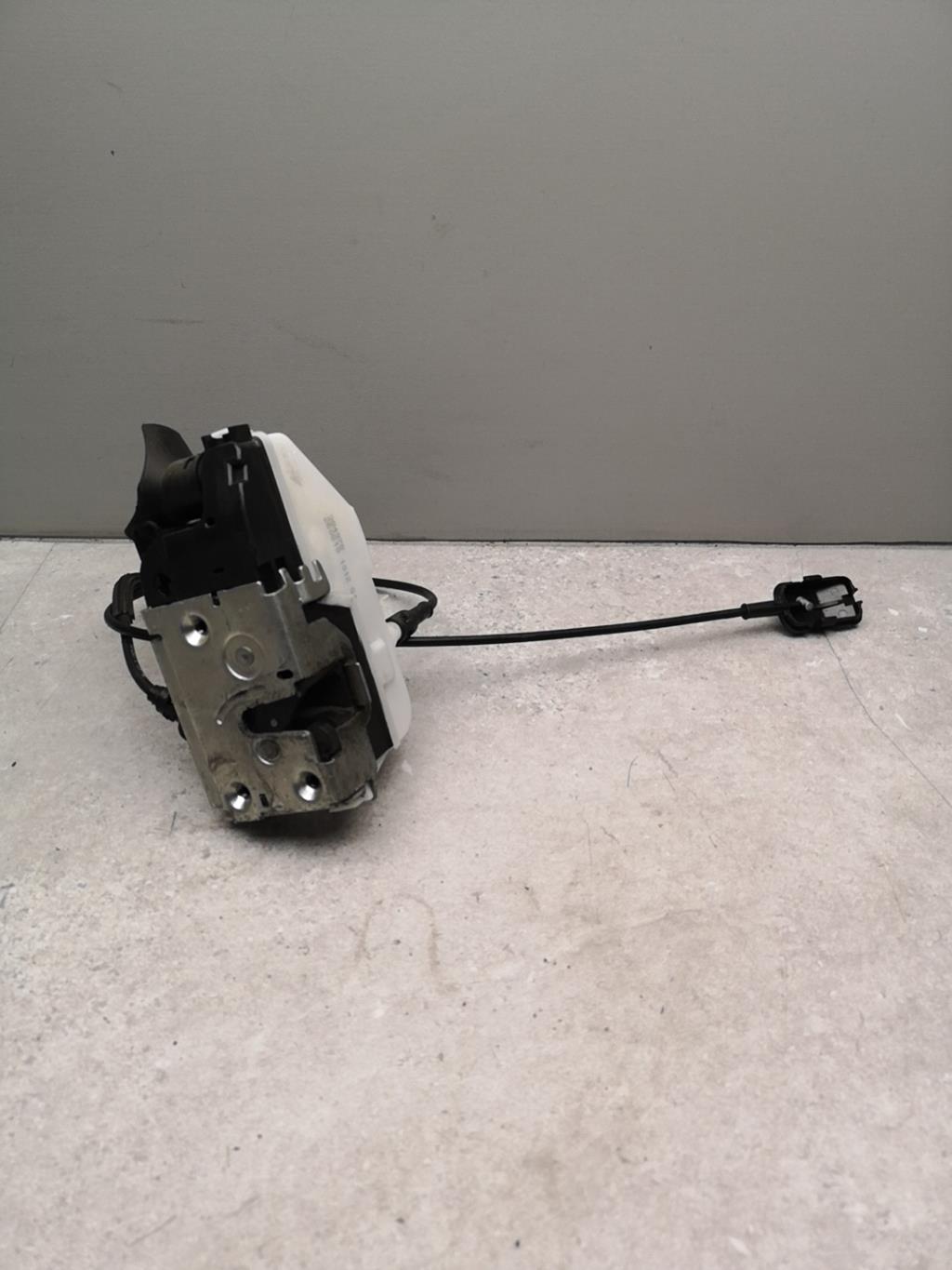 Serrure avant gauche RENAULT TWINGO 2 PHASE 1 Essence - 1