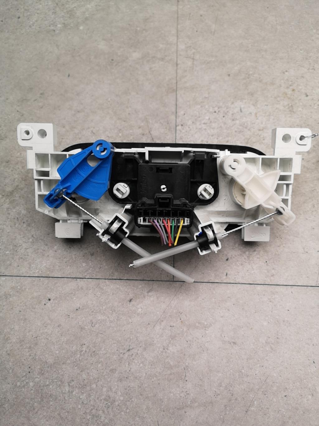 Commande chauffage RENAULT TRAFIC 3 Diesel - 1