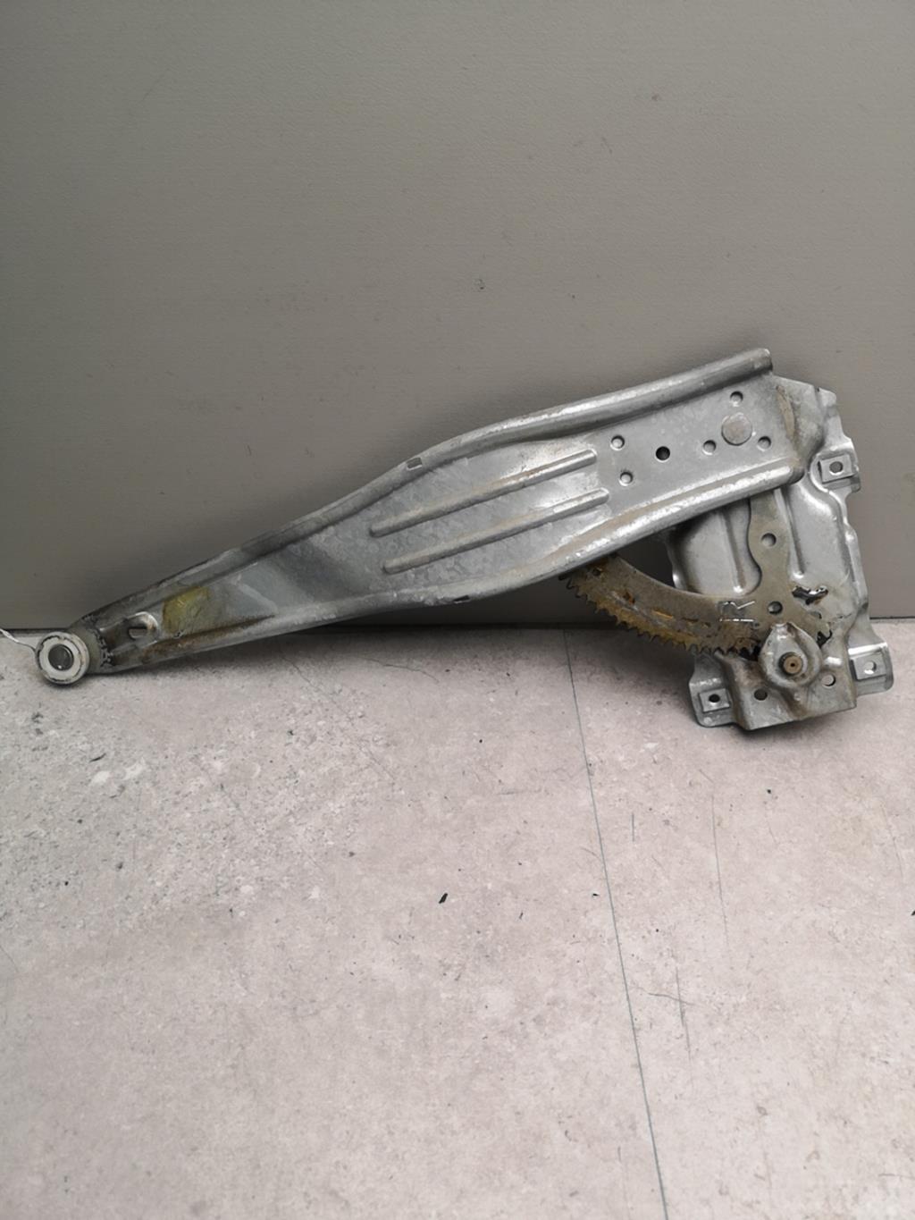 Alzacristalli manuale posteriore destro TOYOTA YARIS 1 PHASE 2 Gasolina - 1