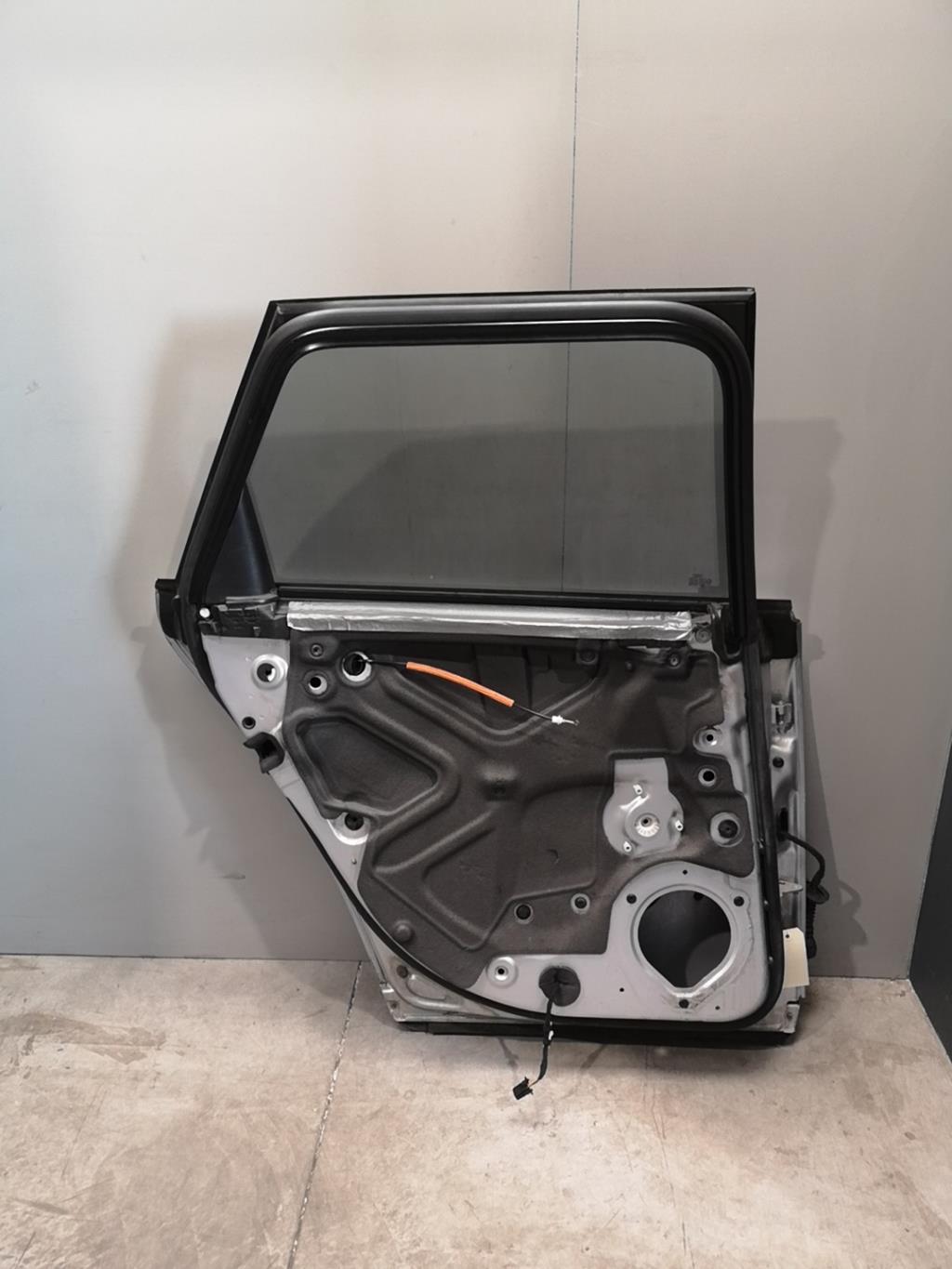 Porte arriere droit AUDI A4 2 AVANT PHASE 1 BREAK Diesel - 1