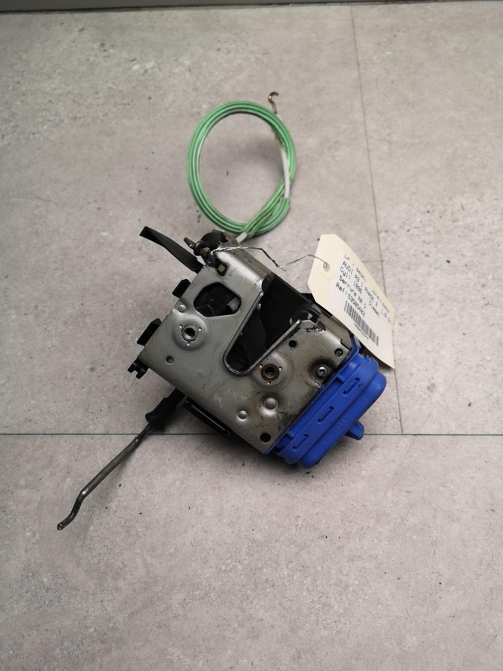 Serrure arriere droit AUDI A3 1 PHASE 2 Diesel - 1
