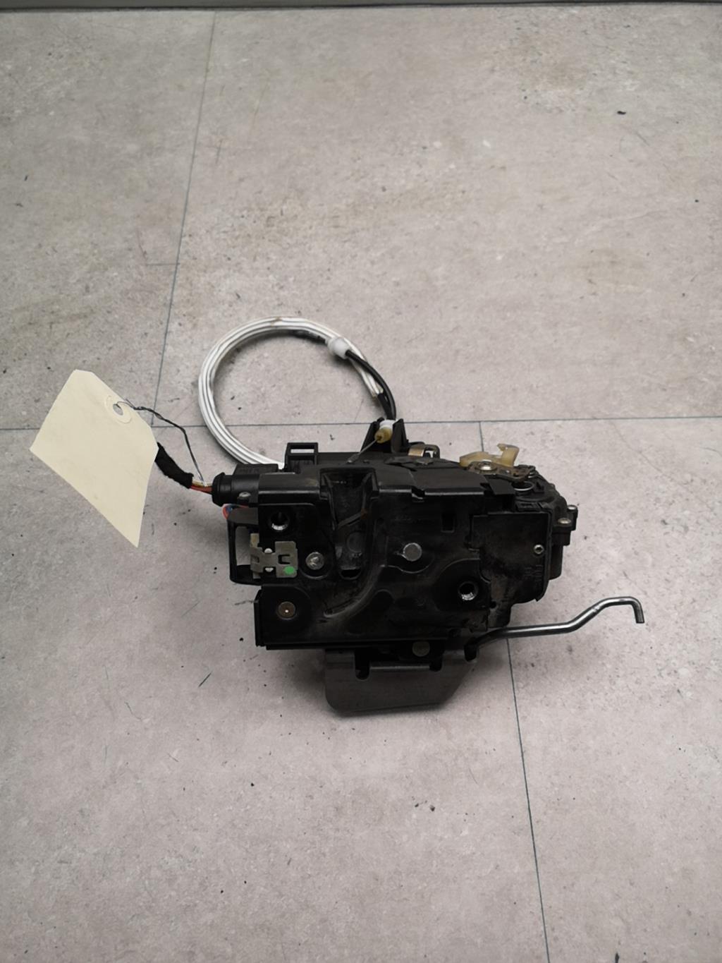 Serrure avant droit AUDI A6 2 ALLROAD PHASE 2 BREAK Diesel - 1