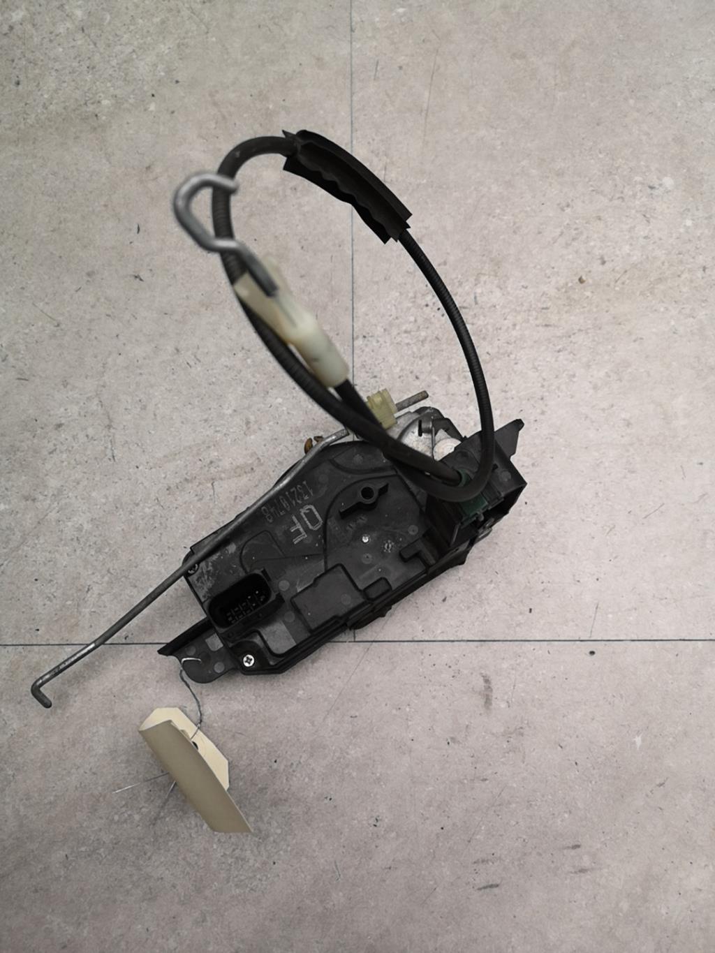 Serrure avant gauche OPEL ASTRA H PHASE 2 Essence - 1