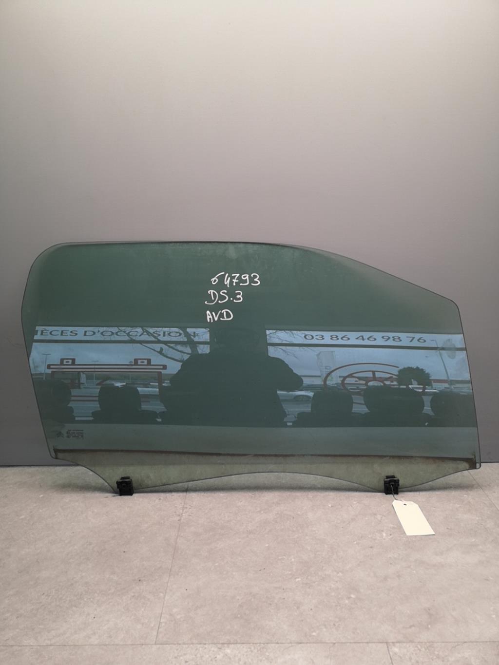 Vitre avant droit CITROEN DS3 PHASE 1 Essence - 1