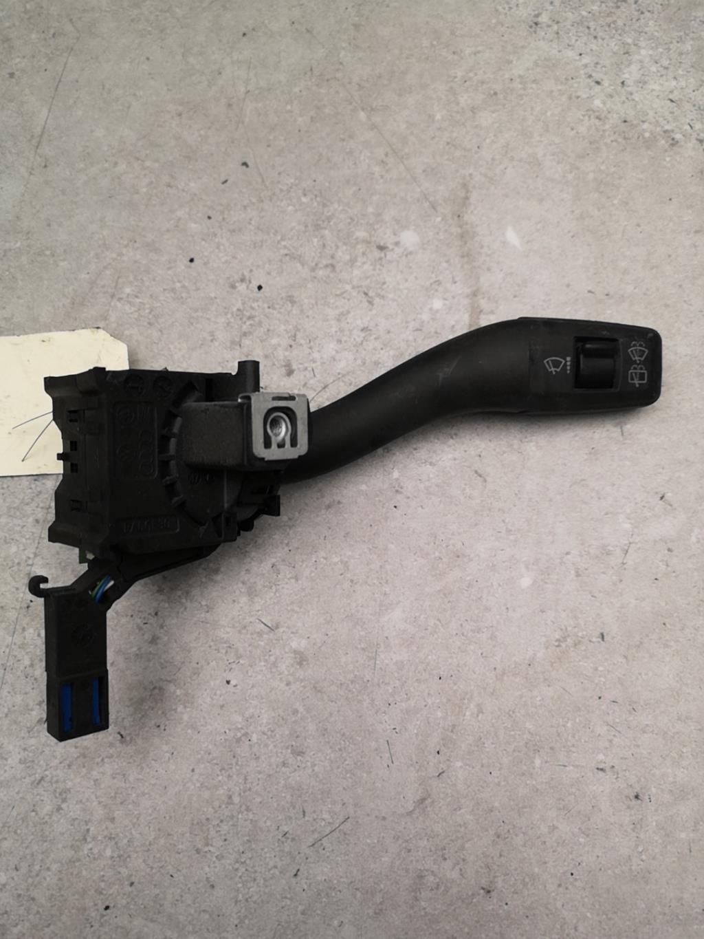 Commodo d'essuie glaces AUDI A3 2 PHASE 1 Diesel - 1