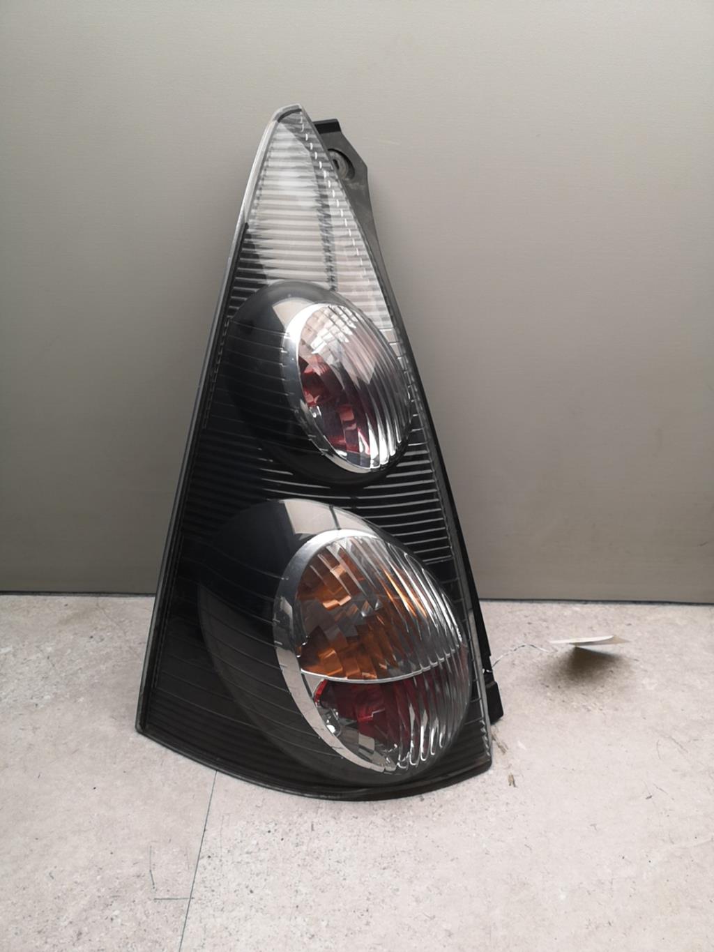 Fanale posteriore principale sinistro (luci) KIA RIO 2 PHASE 1 Diésel - 1