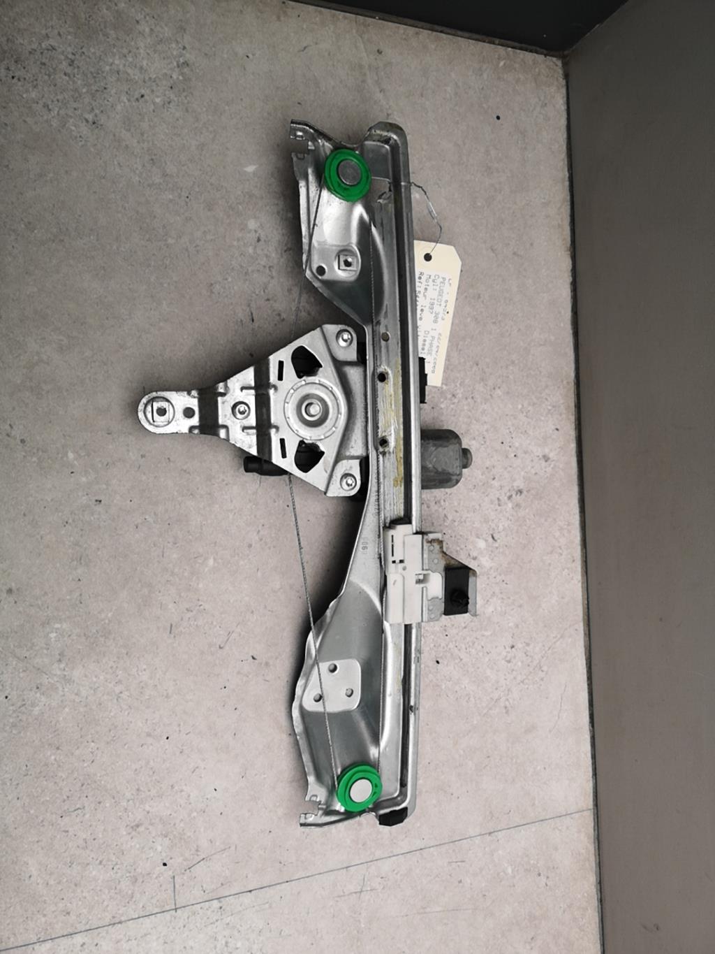 Motore alzacristalli posteriore destro PEUGEOT 308 1 PHASE 1 Diésel - 1