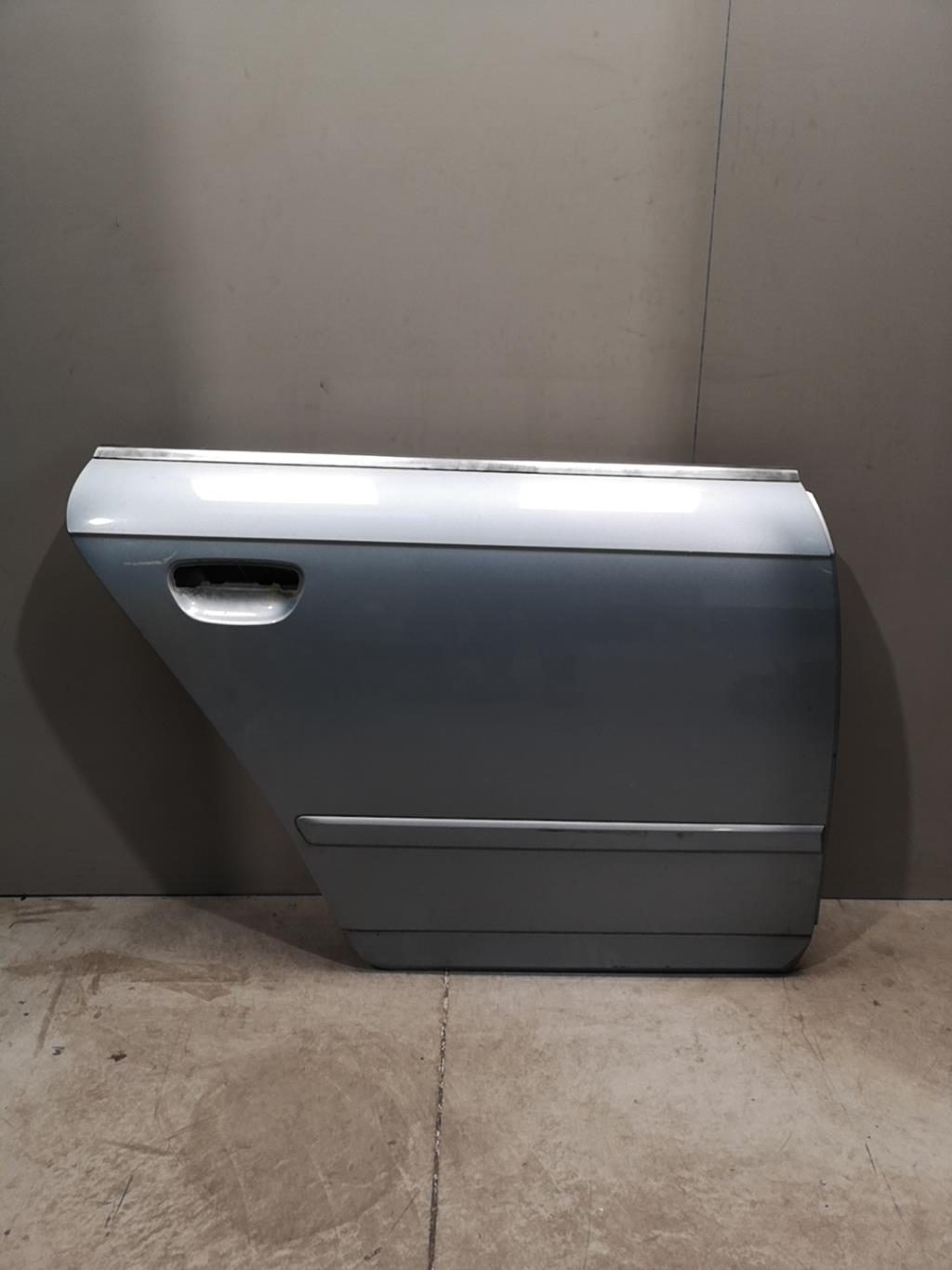 Porte arriere droit AUDI A4 2 PHASE 2 Diesel - 1